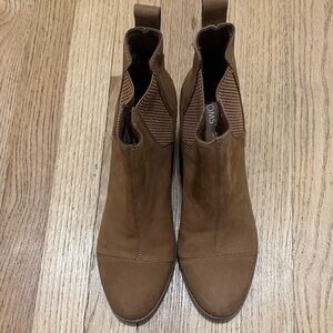 Toms Cognac Brown Chelsea Ankle Boots